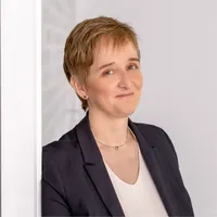 Anja M. Stolz