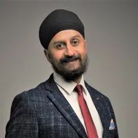 Dr. Anmol Kapoor