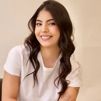 Adrya  Lanuce