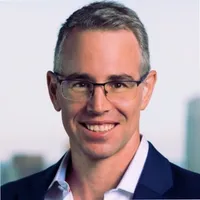 Tzahi E.