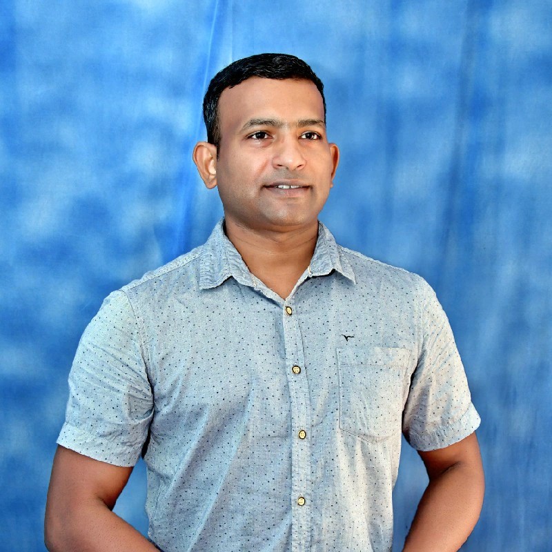 Vignesh W.