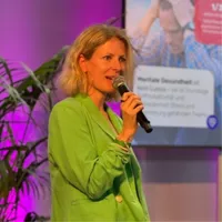 Julia Kahle