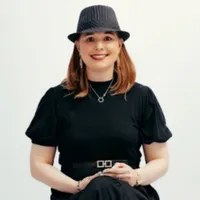 Shira S.