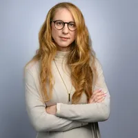 Shiri Grosbard