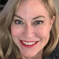 Tracey DeLeeuw